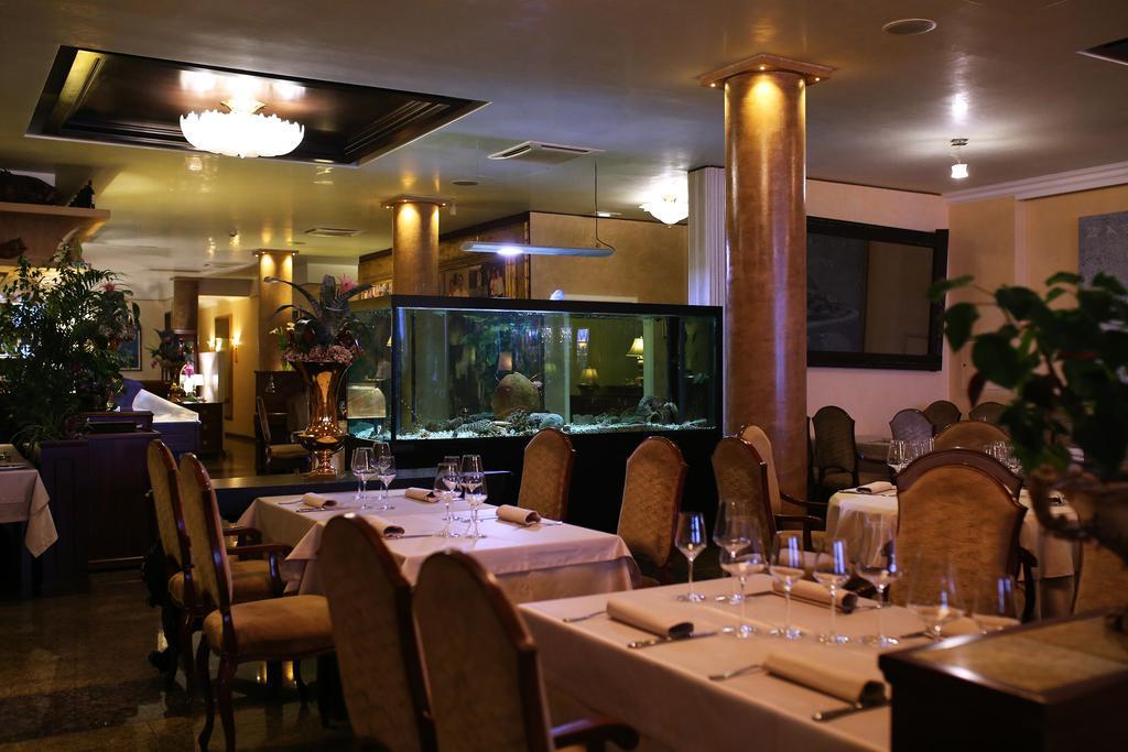 Hotel Niko Zadar Luaran gambar